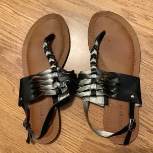 Size 6.5 indigo road sandals